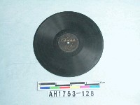 藏品(「曠野を行く、鴨綠江の舟唄」唱片)的圖片